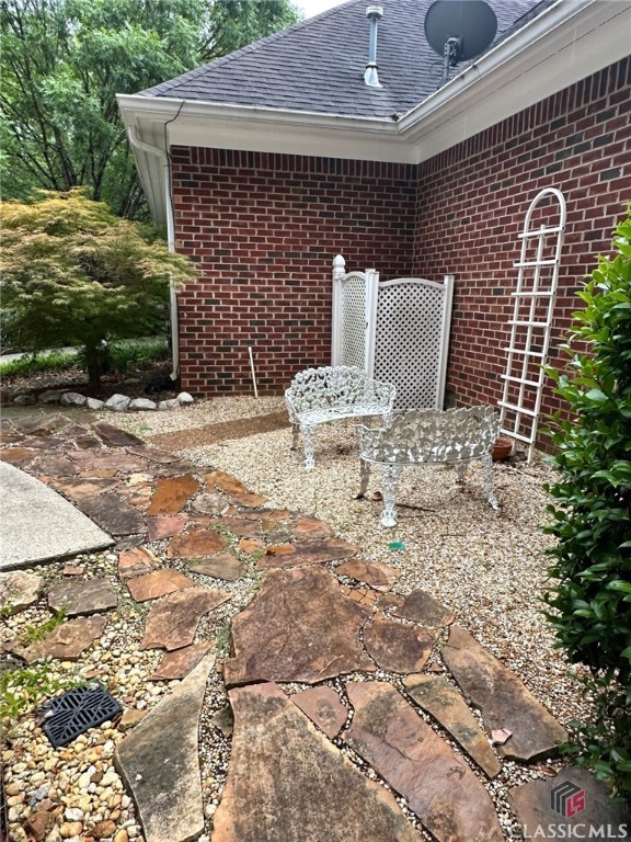215 Waterford Way
