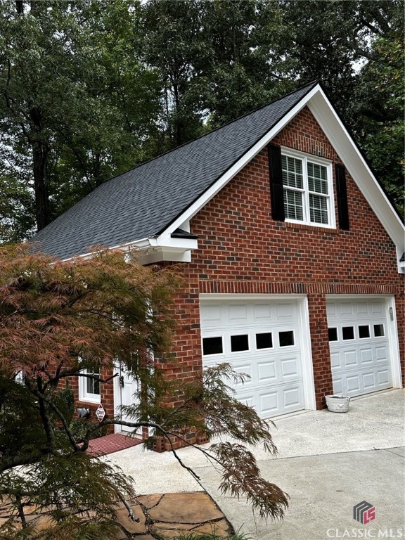 215 Waterford Way