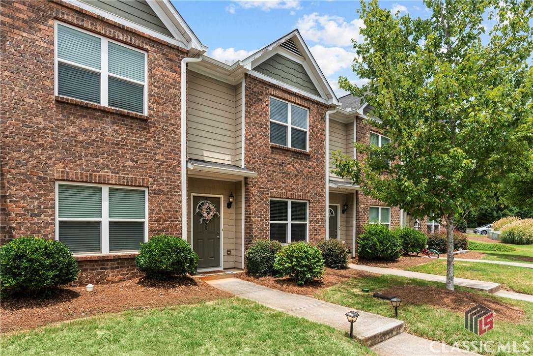 1030 Binghampton Circle