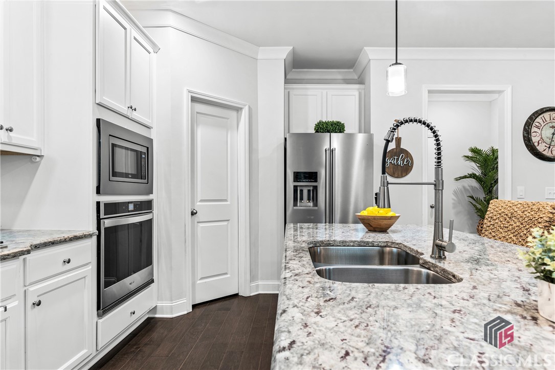 330 Brant Circle