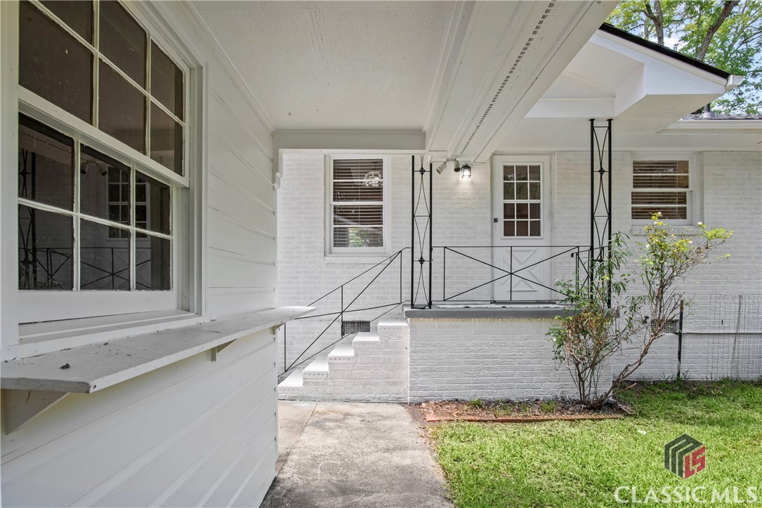 140 Beverly Drive