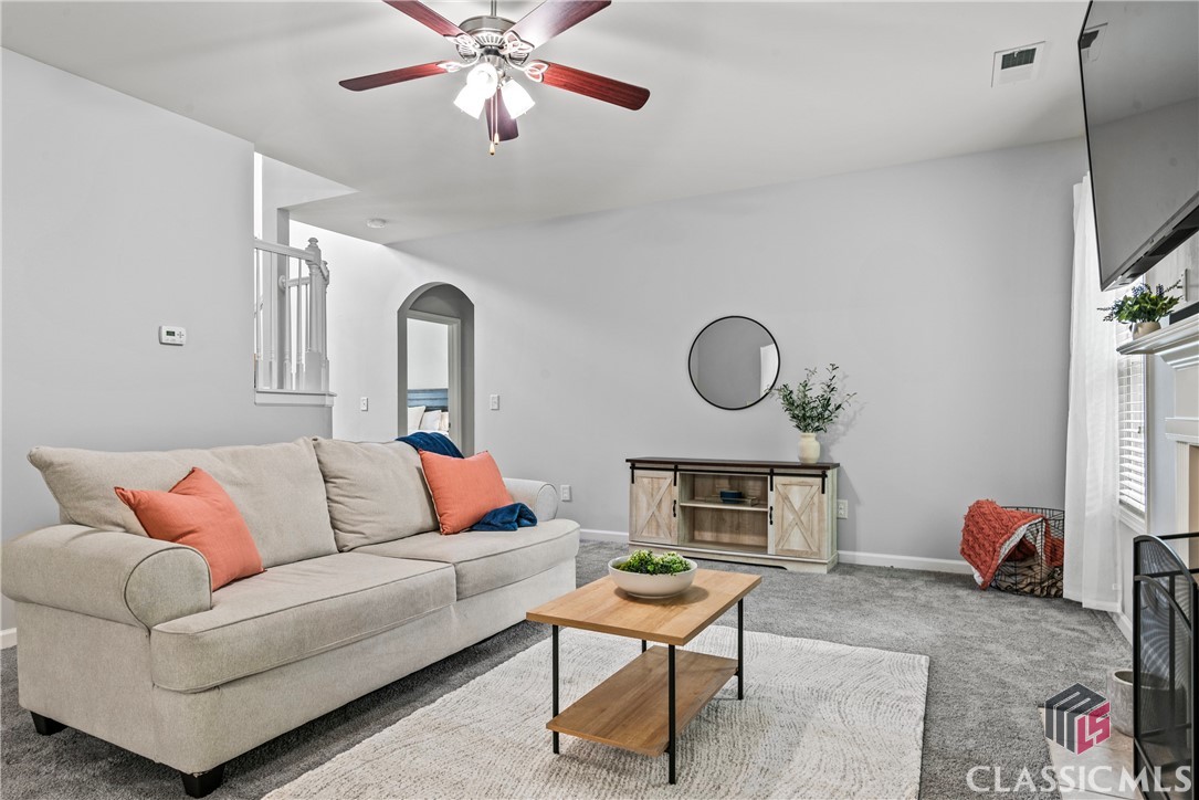 4085 Whitfield Oak Way NE