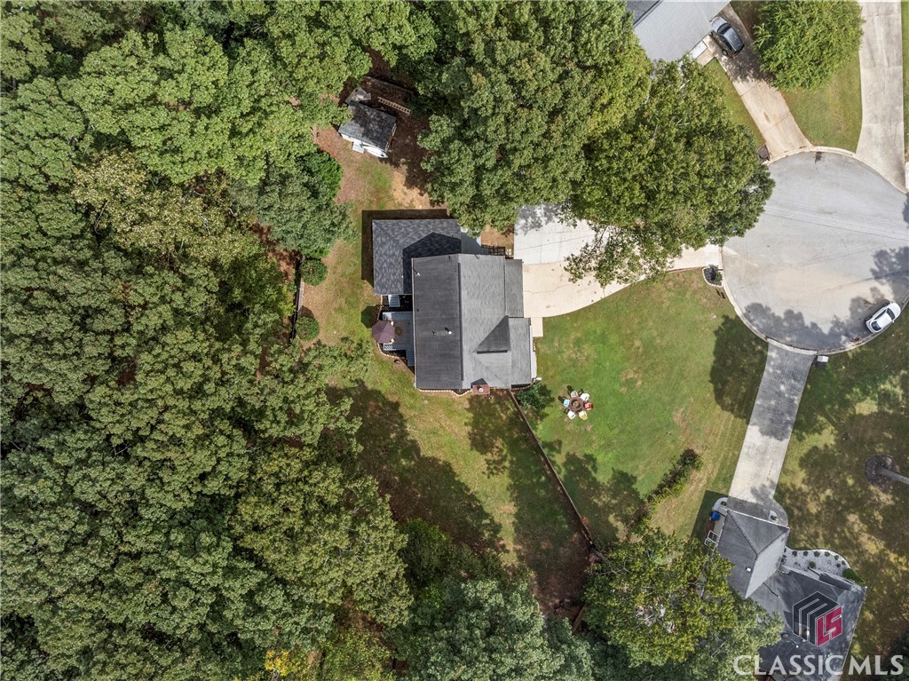 1069 Ashwood
