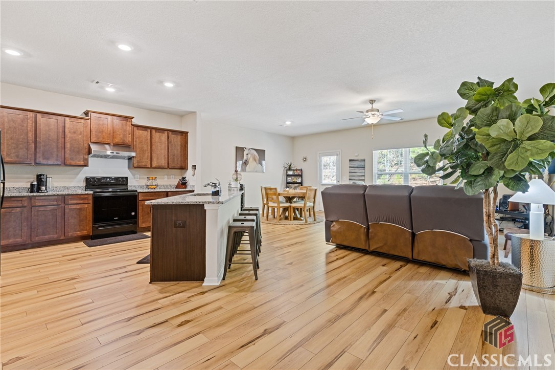 809 Fitzroy Drive