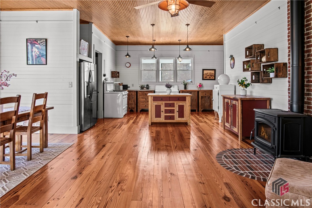 2300 New High Shoals Road