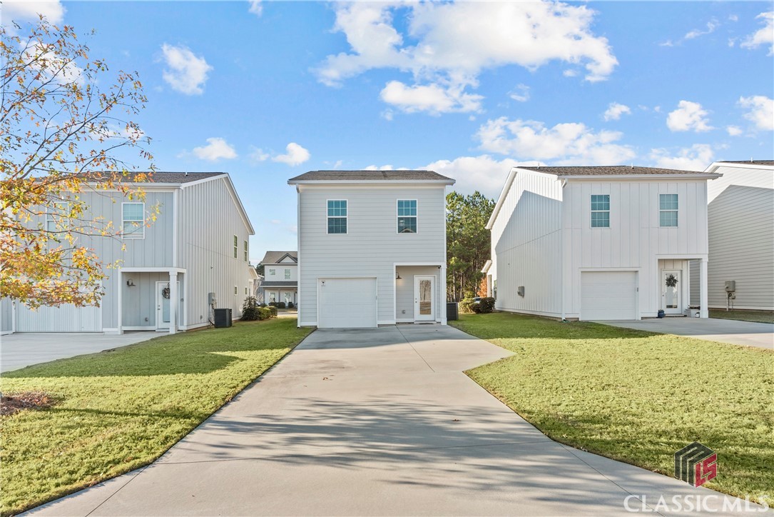 681 W Vincent Drive