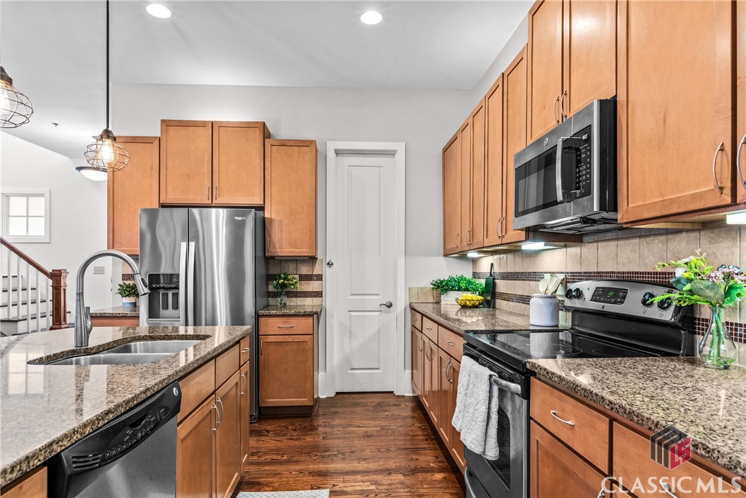 310 Research Drive 1103