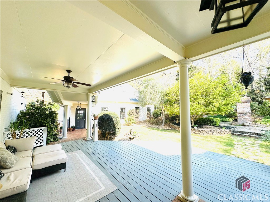 1271 Summit Drive