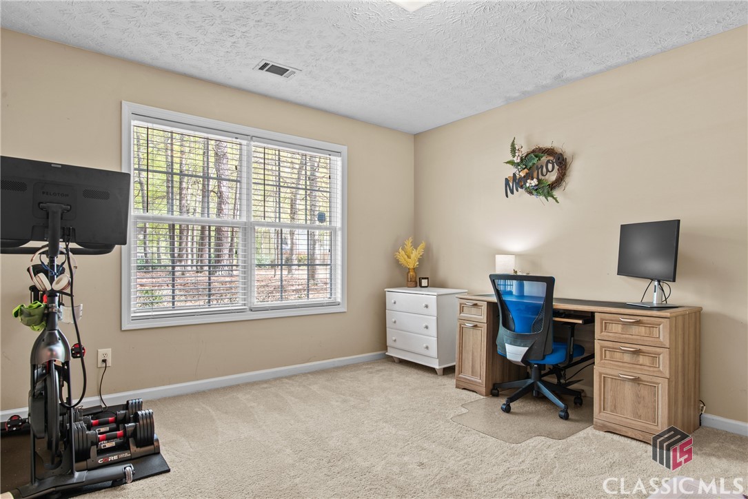 1402 Raymonds Road
