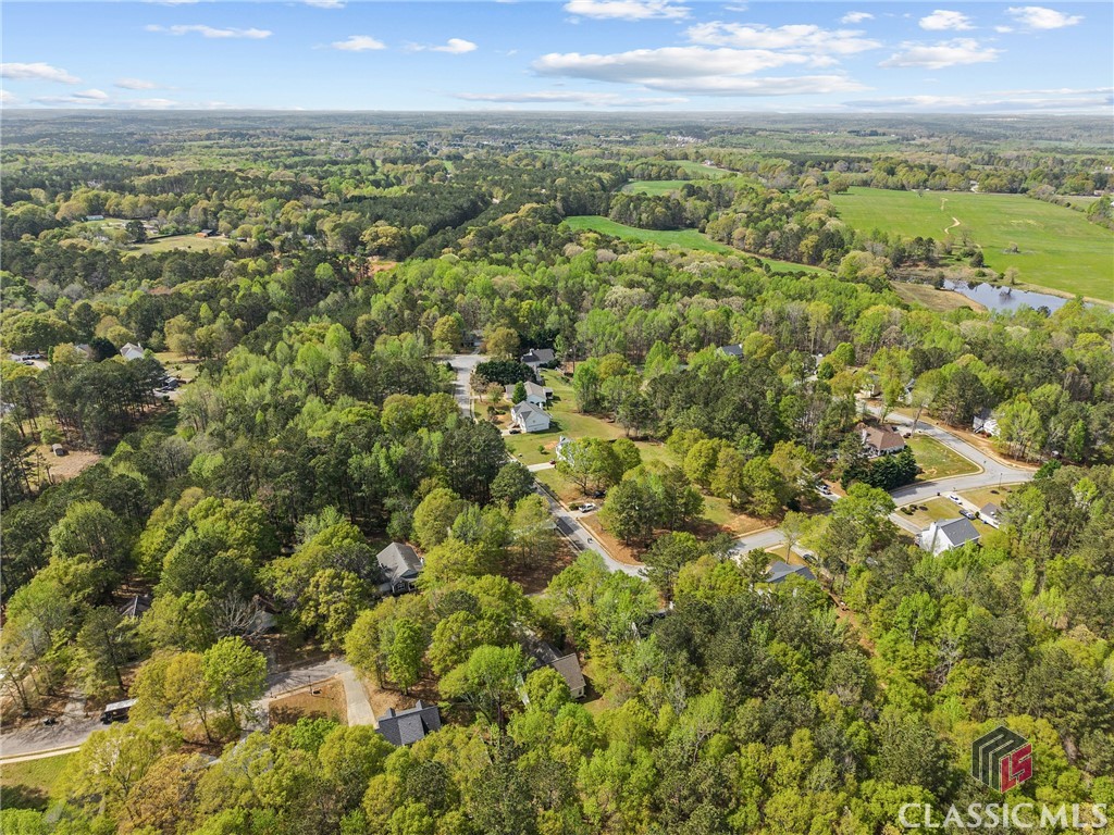 1402 Raymonds Road