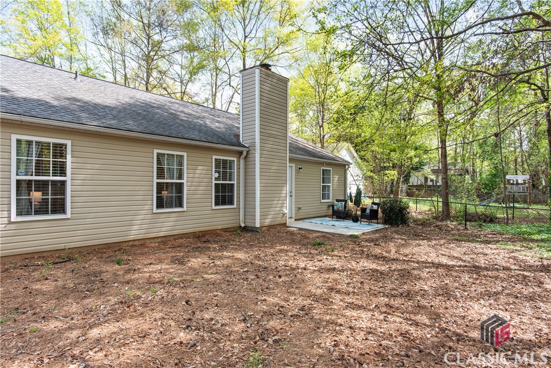 1402 Raymonds Road