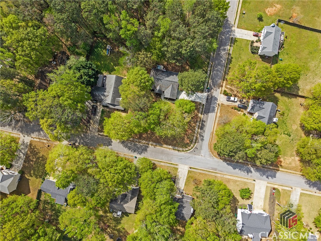1402 Raymonds Road