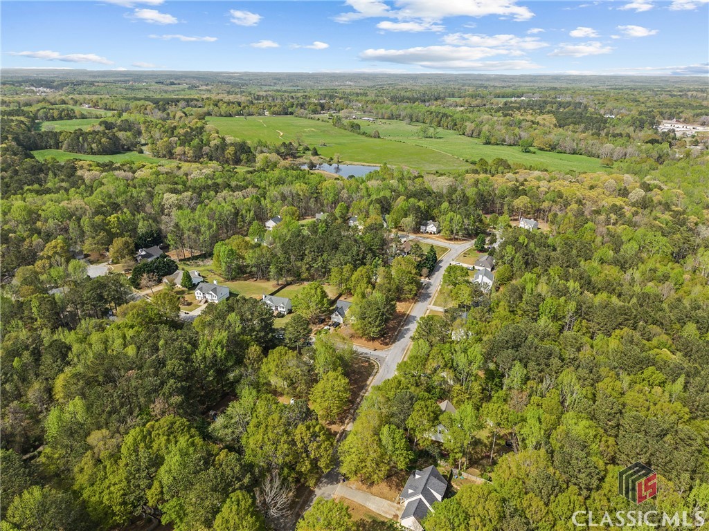 1402 Raymonds Road