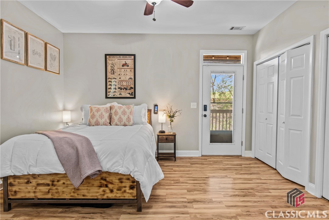 733 Meadow Brook Lane