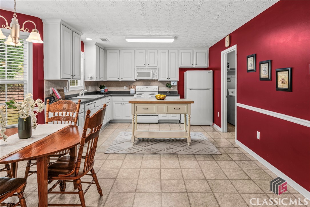 3129 Oak Ridge Lane