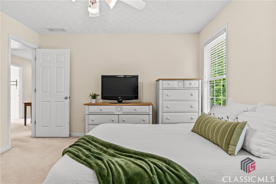3129 Oak Ridge Lane
