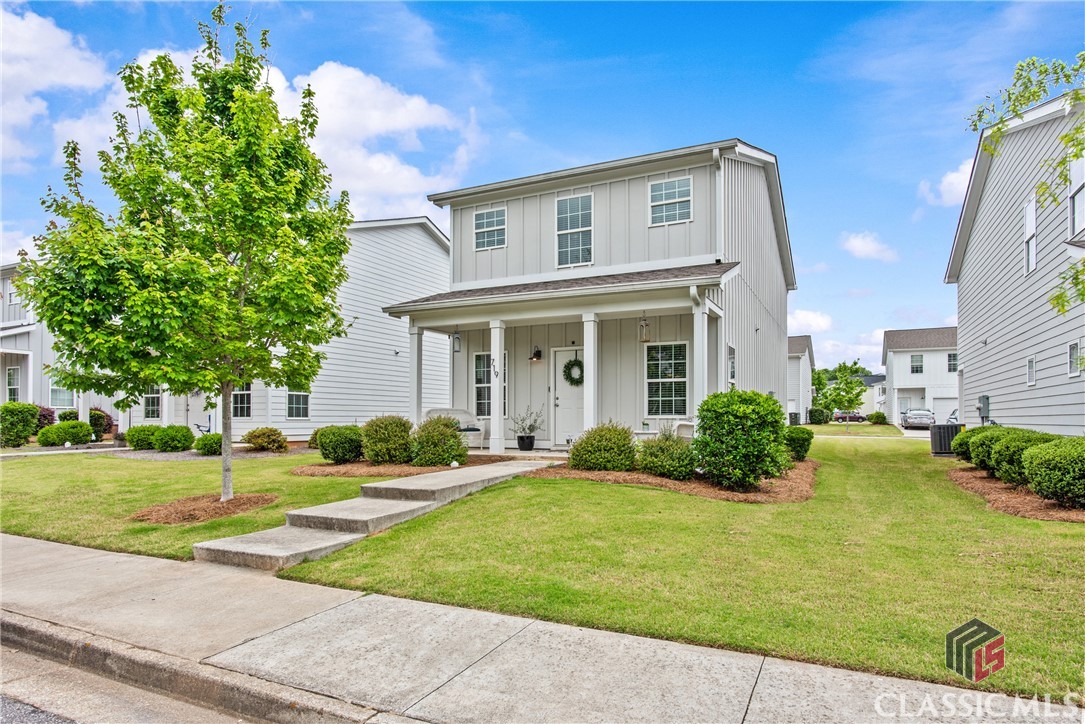 719 W Vincent Drive
