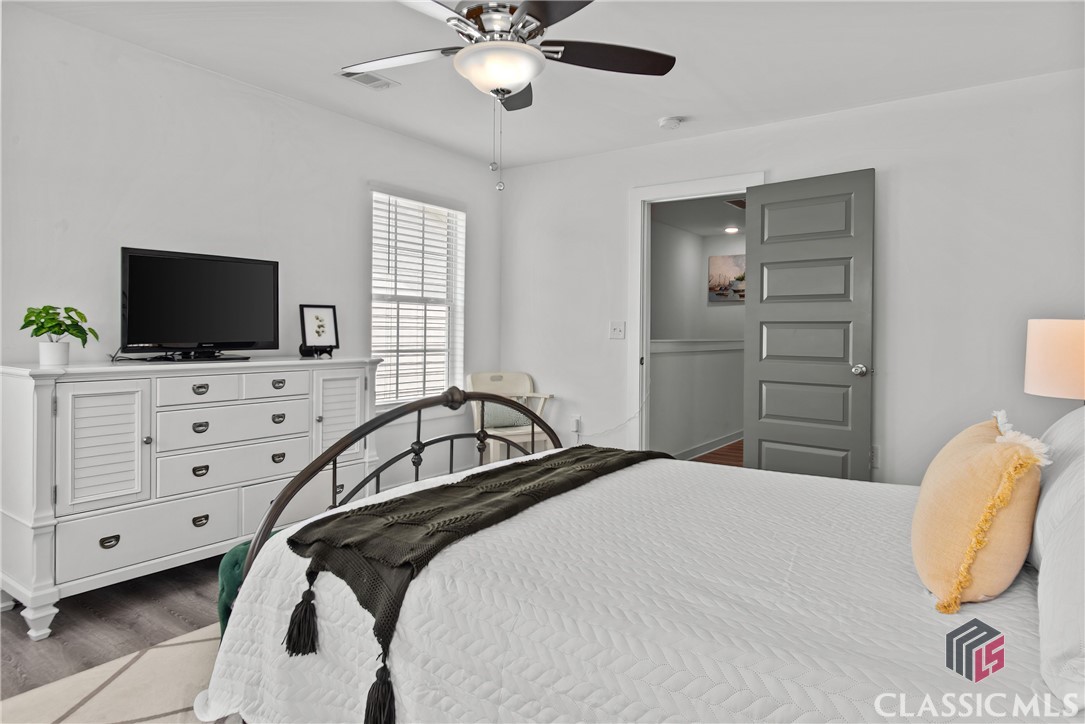 719 W Vincent Drive