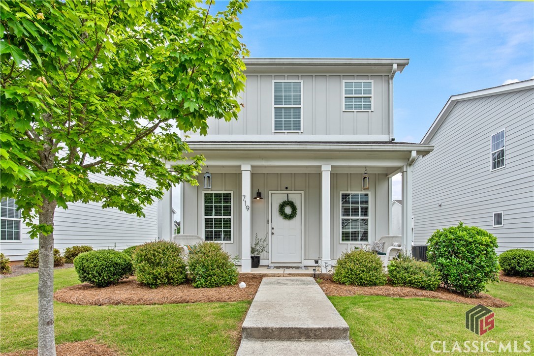 719 W Vincent Drive