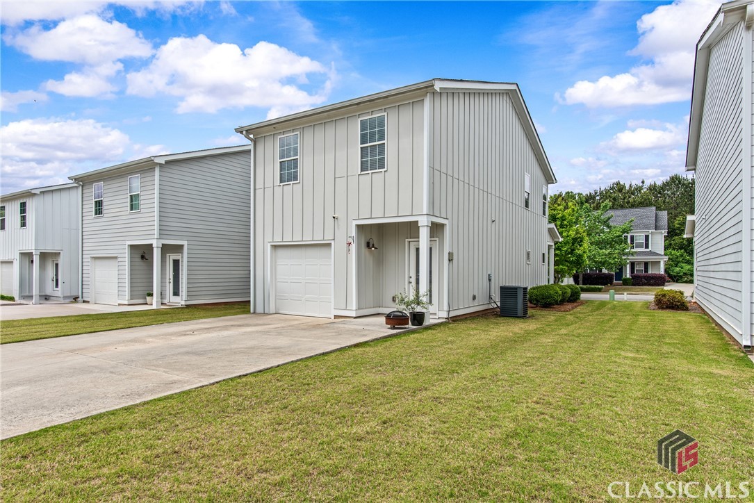 719 W Vincent Drive