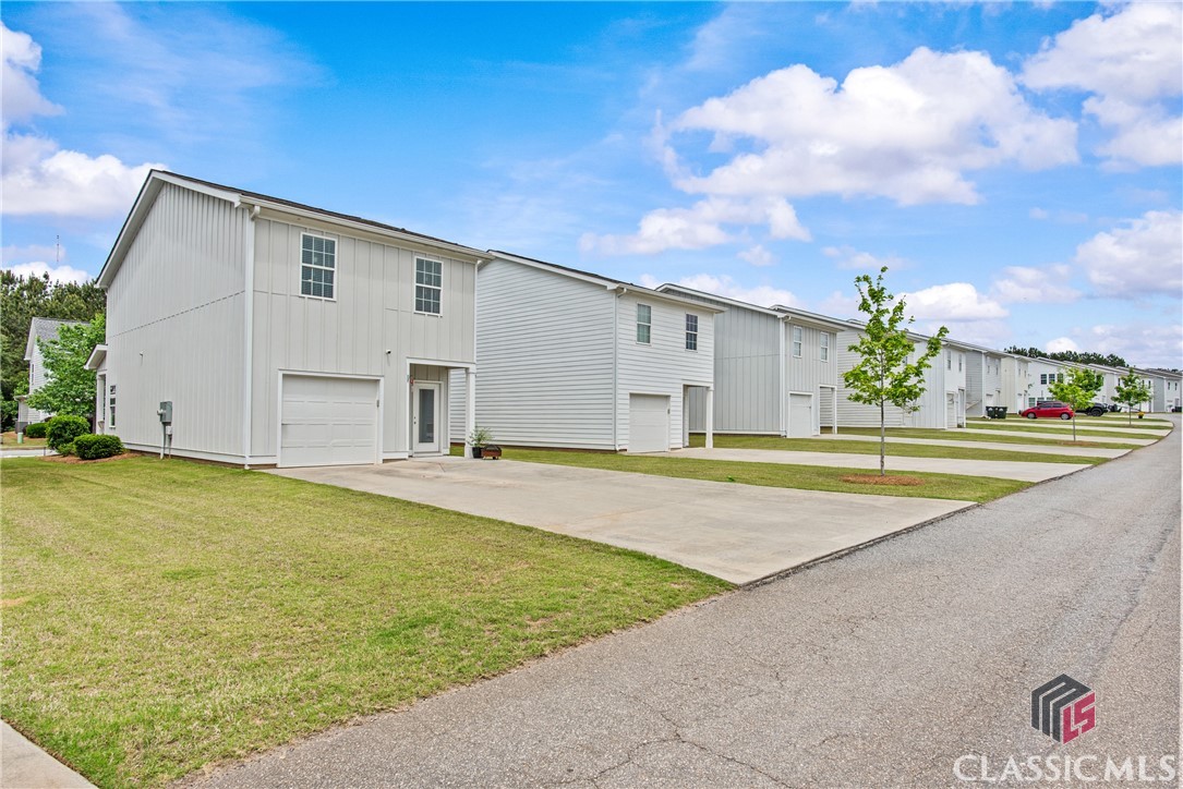 719 W Vincent Drive