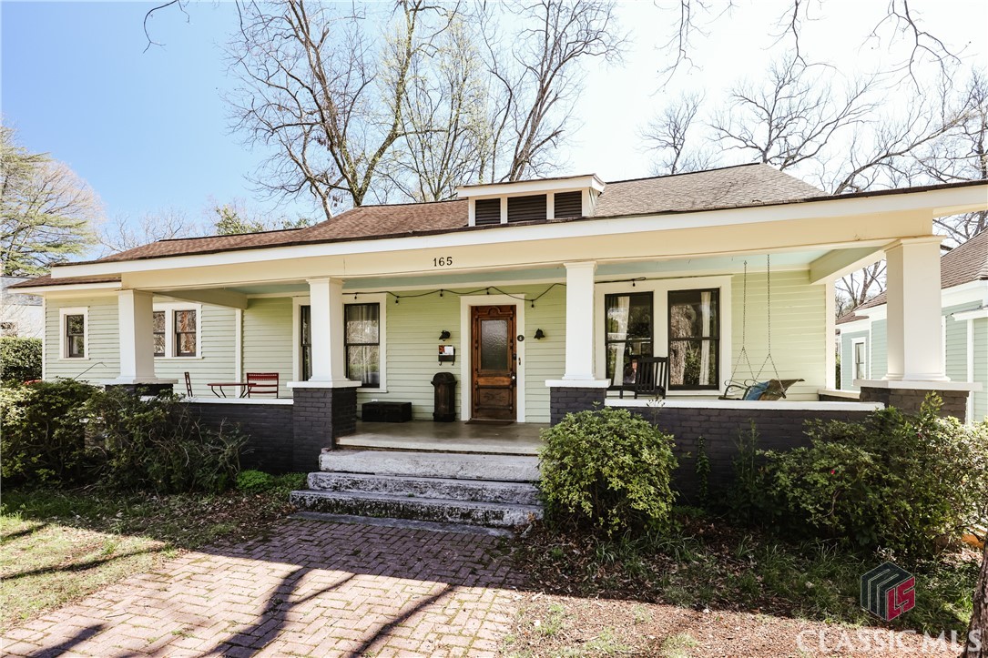 165 Hillcrest Avenue