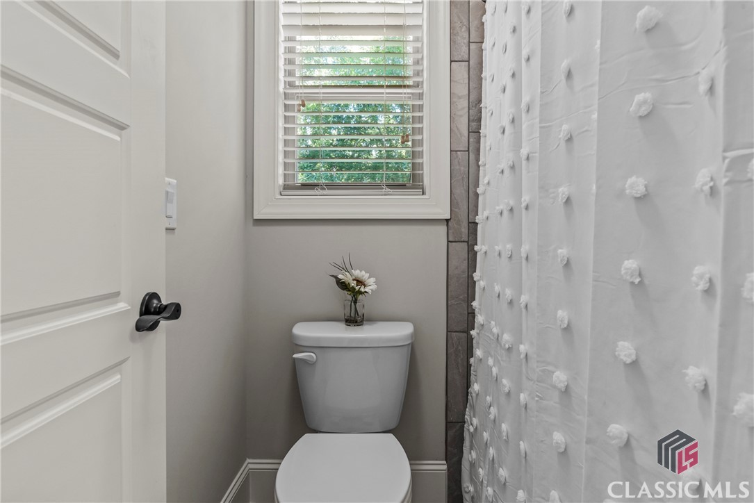1110 Highland Park Way