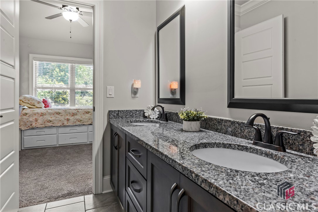 1110 Highland Park Way