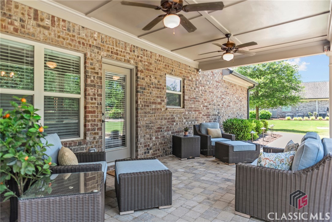 1110 Highland Park Way