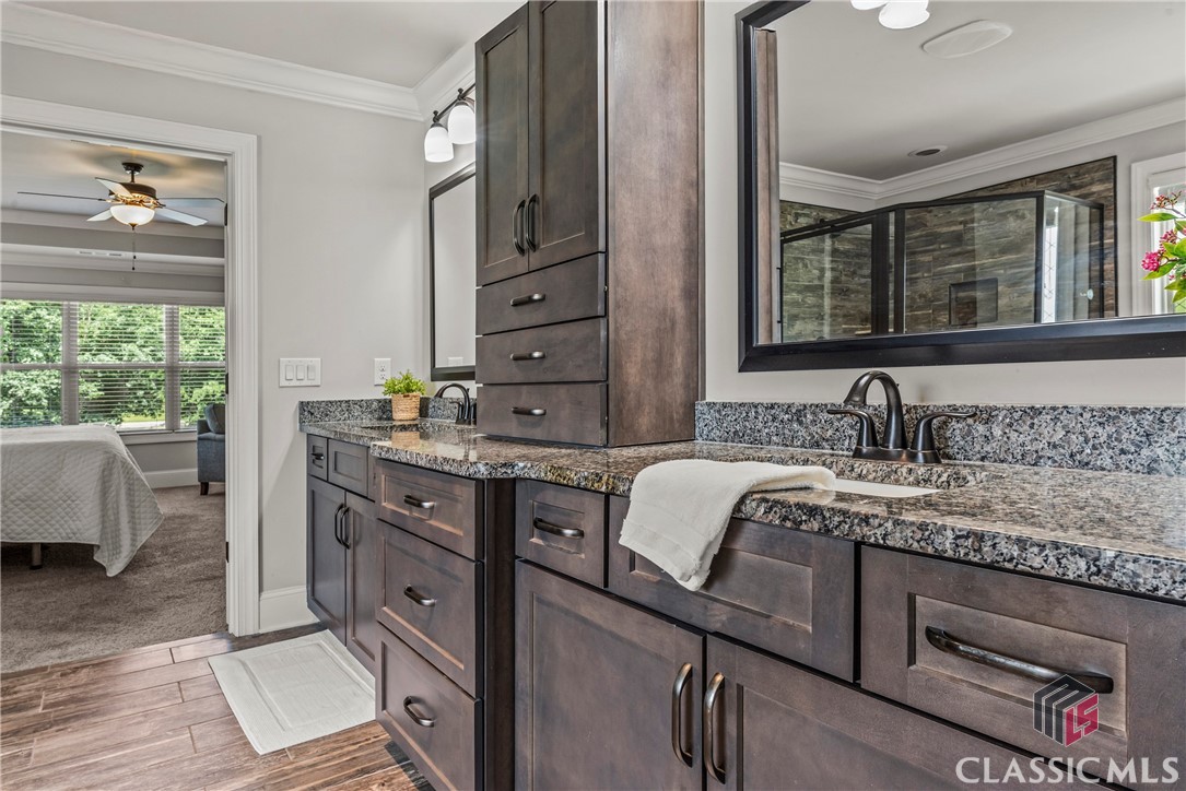 1110 Highland Park Way