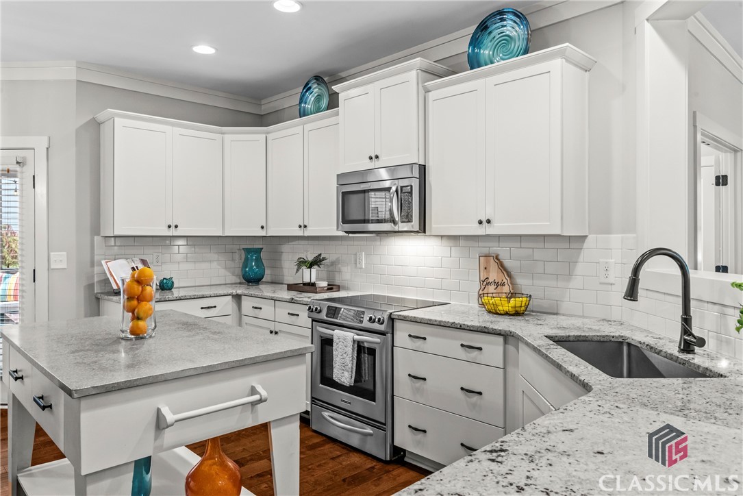 1111 Cobblestone Drive