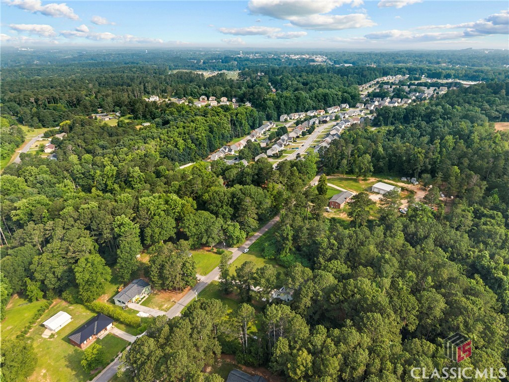 440 Russell Cemetery Road