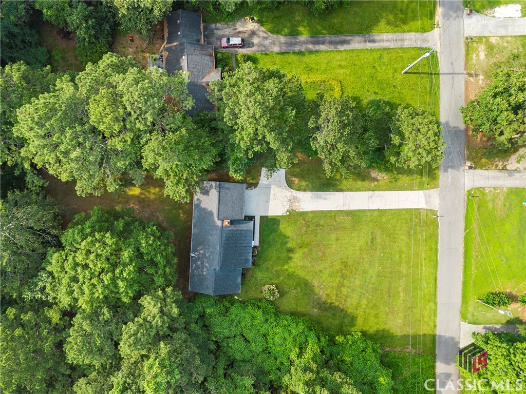 440 Russell Cemetery Road