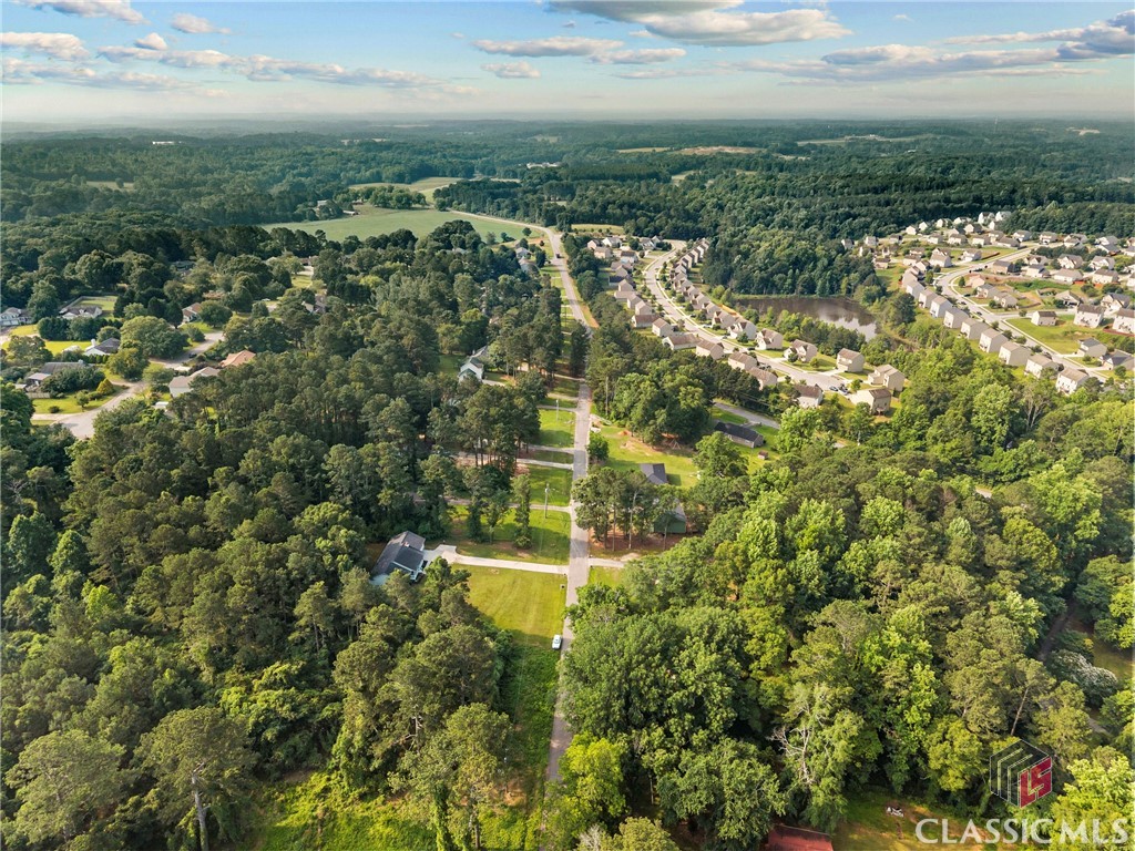 440 Russell Cemetery Road