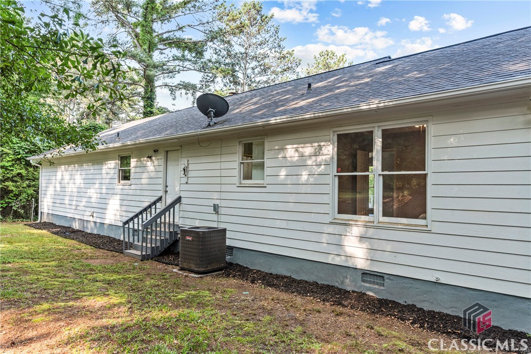 440 Russell Cemetery Road