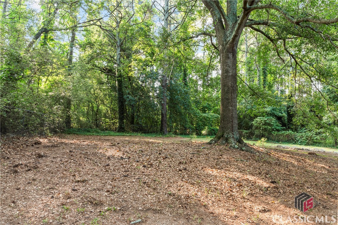 440 Russell Cemetery Road