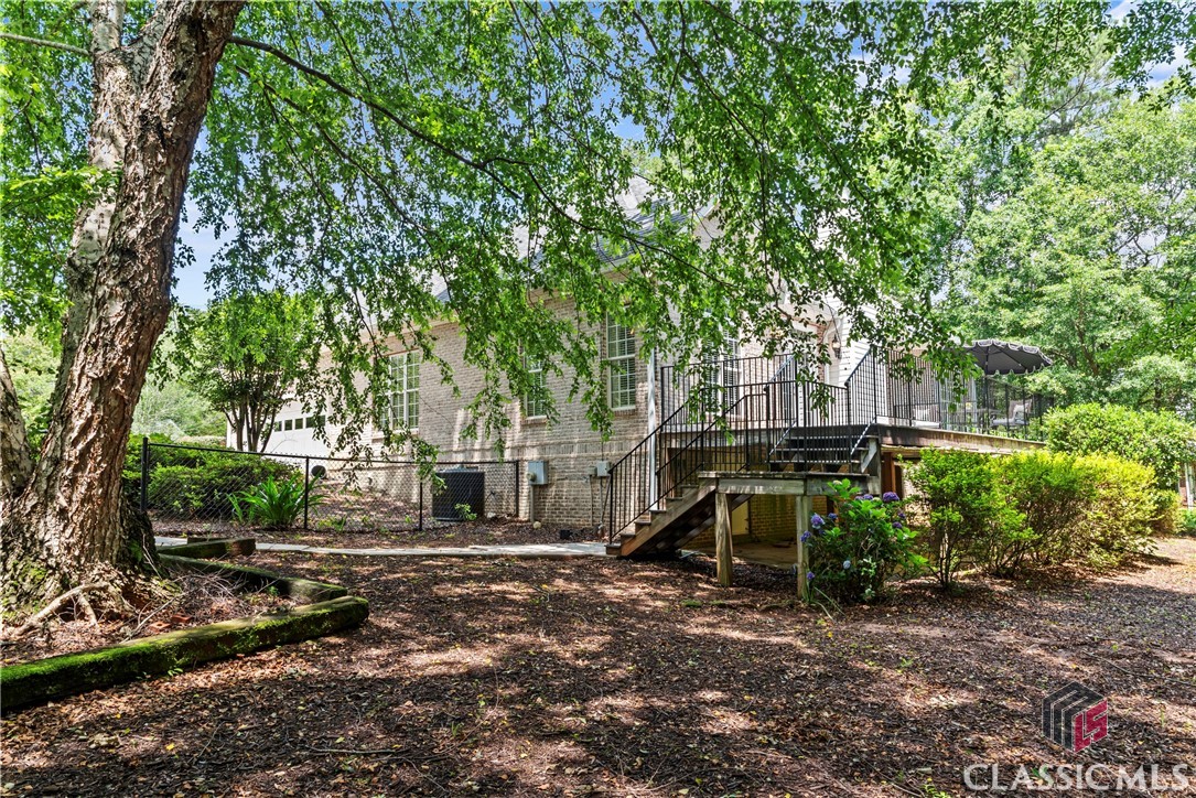 1811 Julian Drive