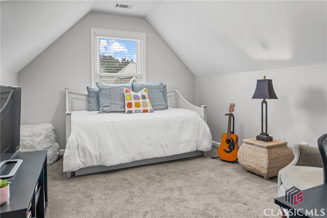 1744 Orchard Walk