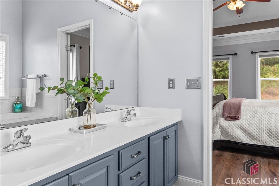 1744 Orchard Walk