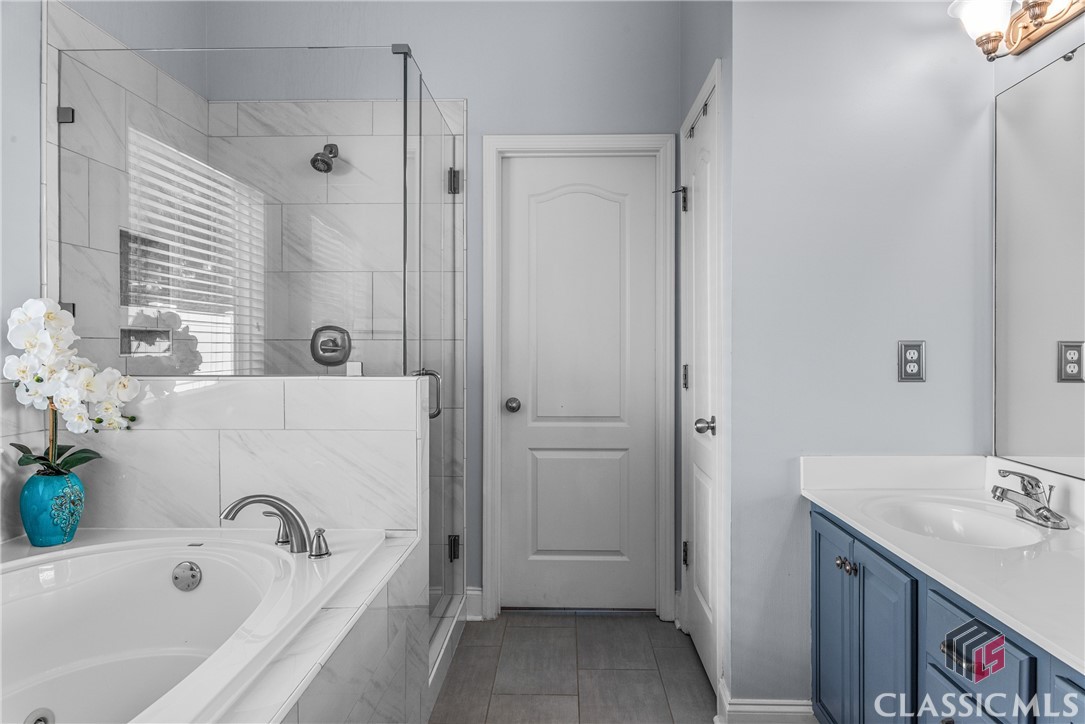 1744 Orchard Walk