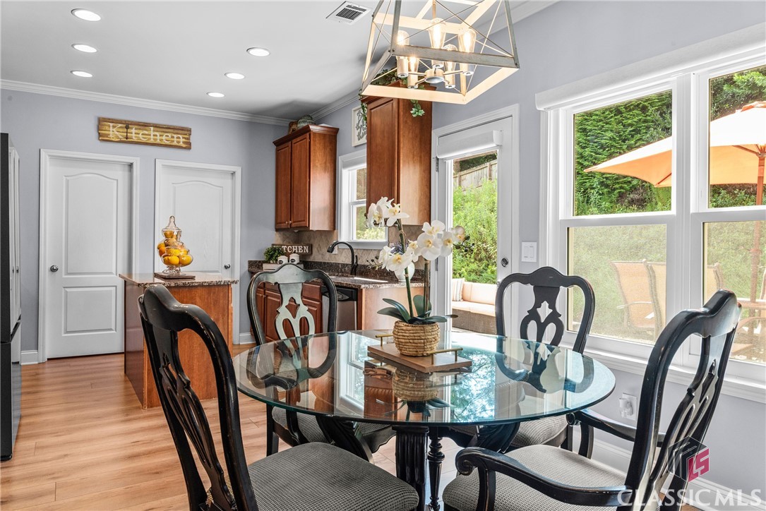 1744 Orchard Walk