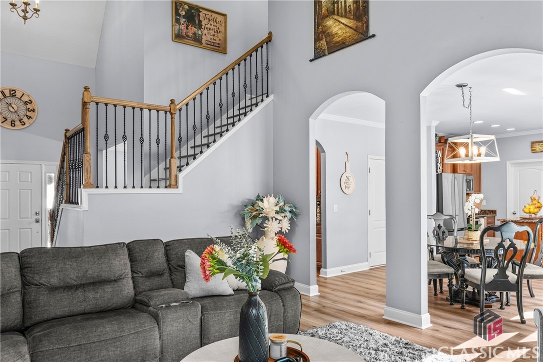 1744 Orchard Walk