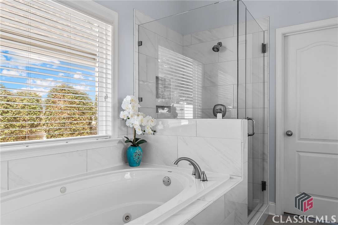 1744 Orchard Walk