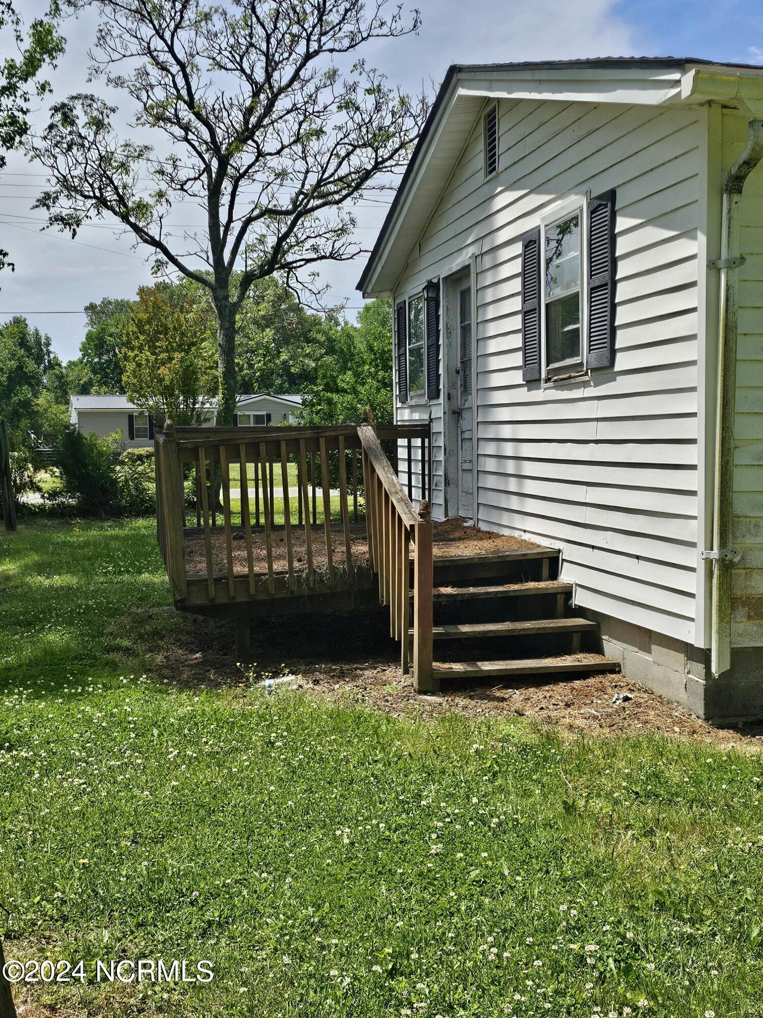 592 Crooked Run Road