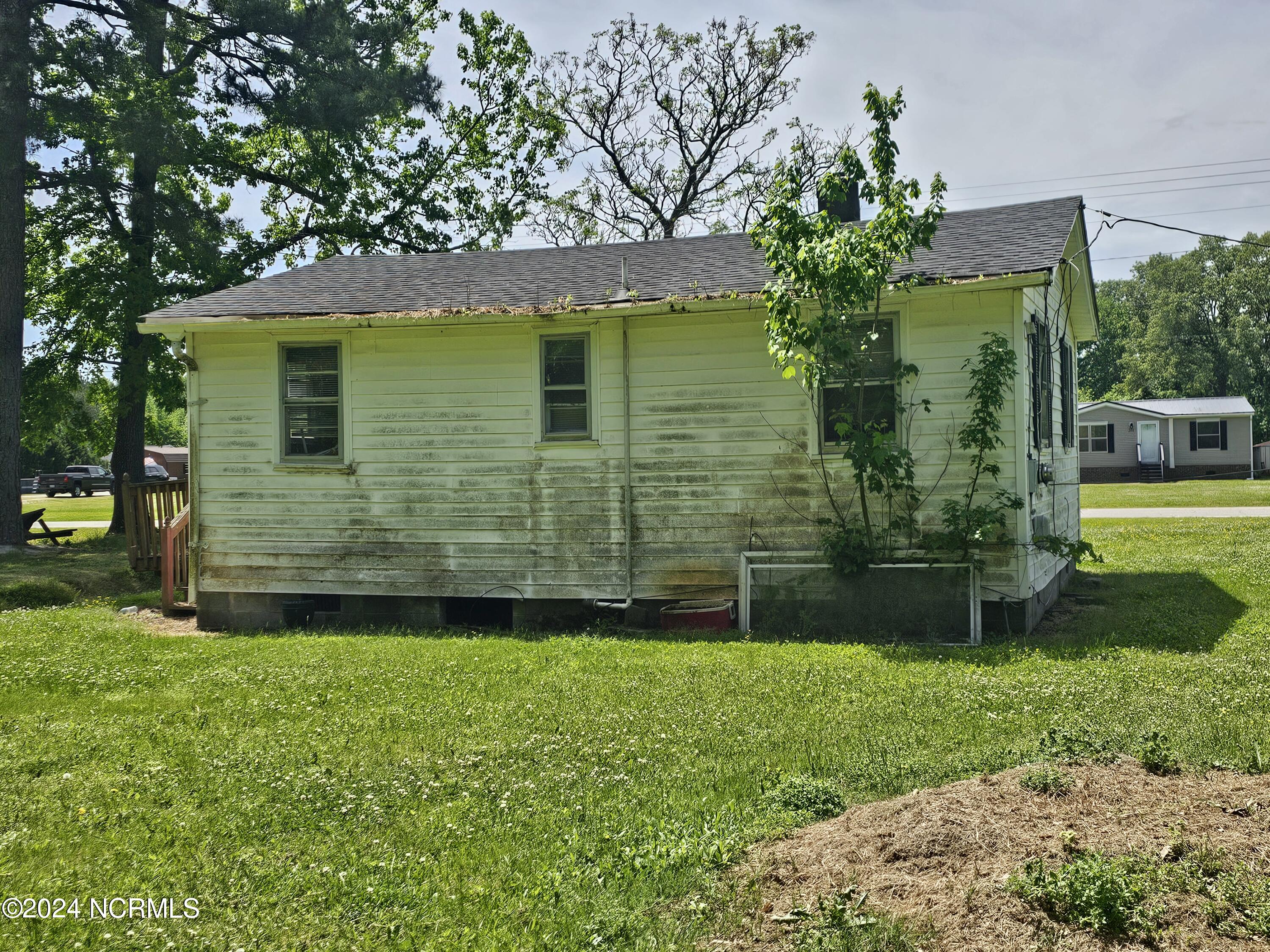 592 Crooked Run Road