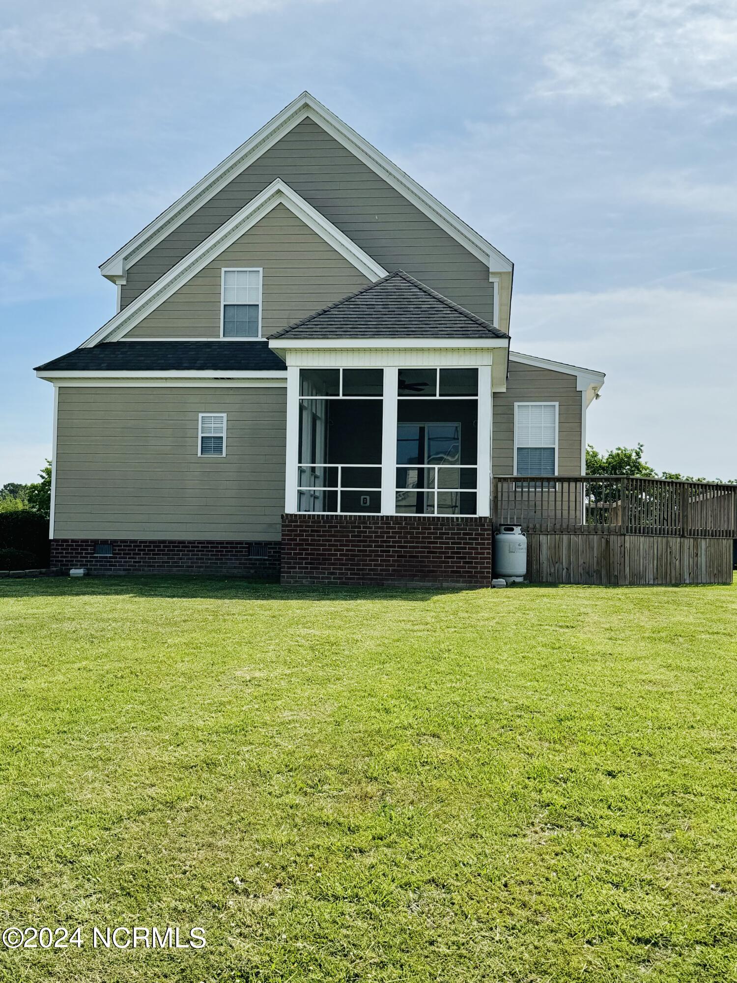 115 Tulip Tree Drive