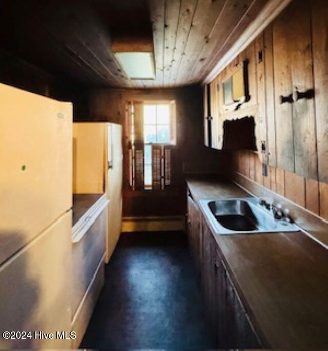 100 Riverview Avenue