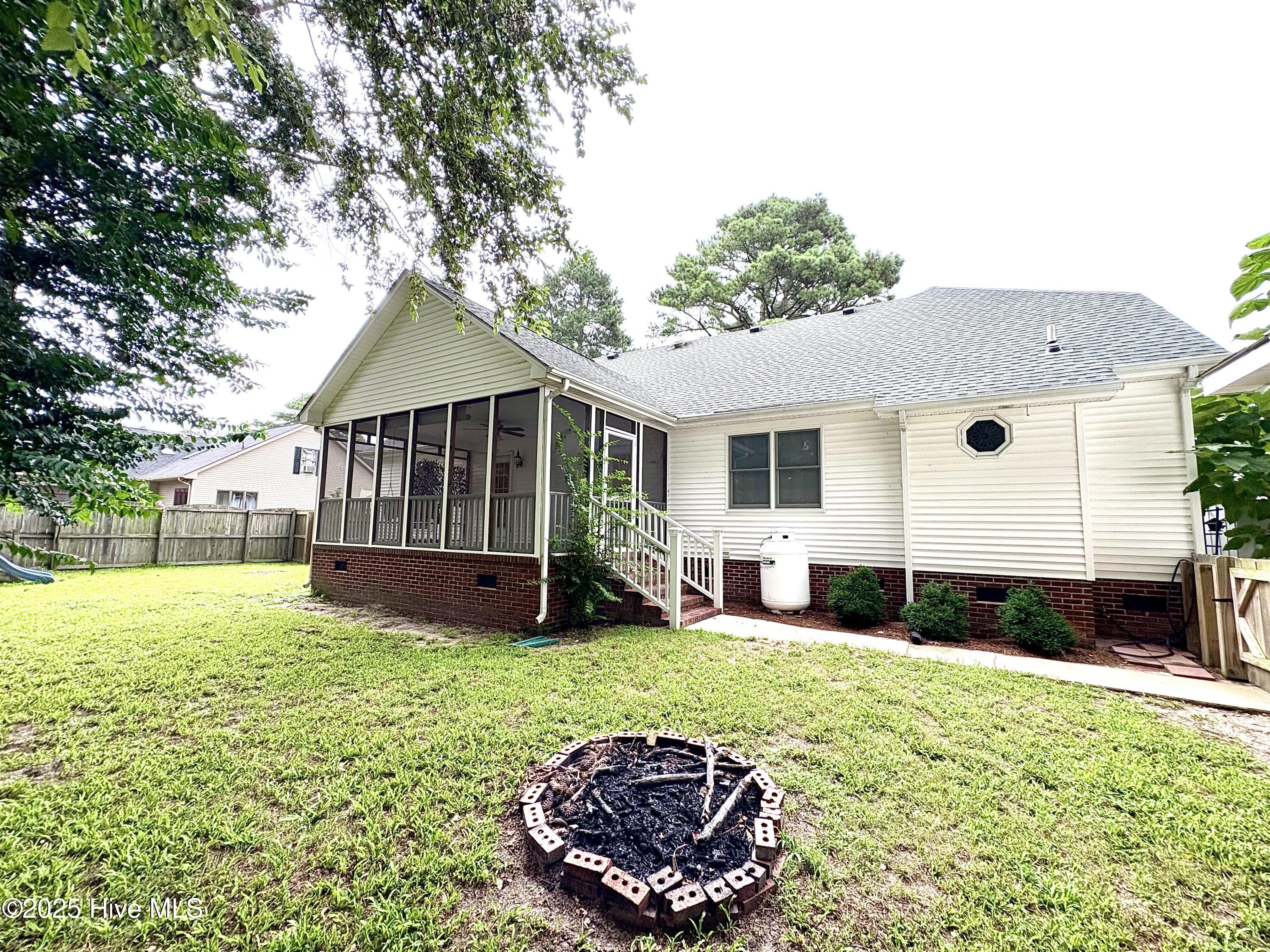 114 Vineyard Drive