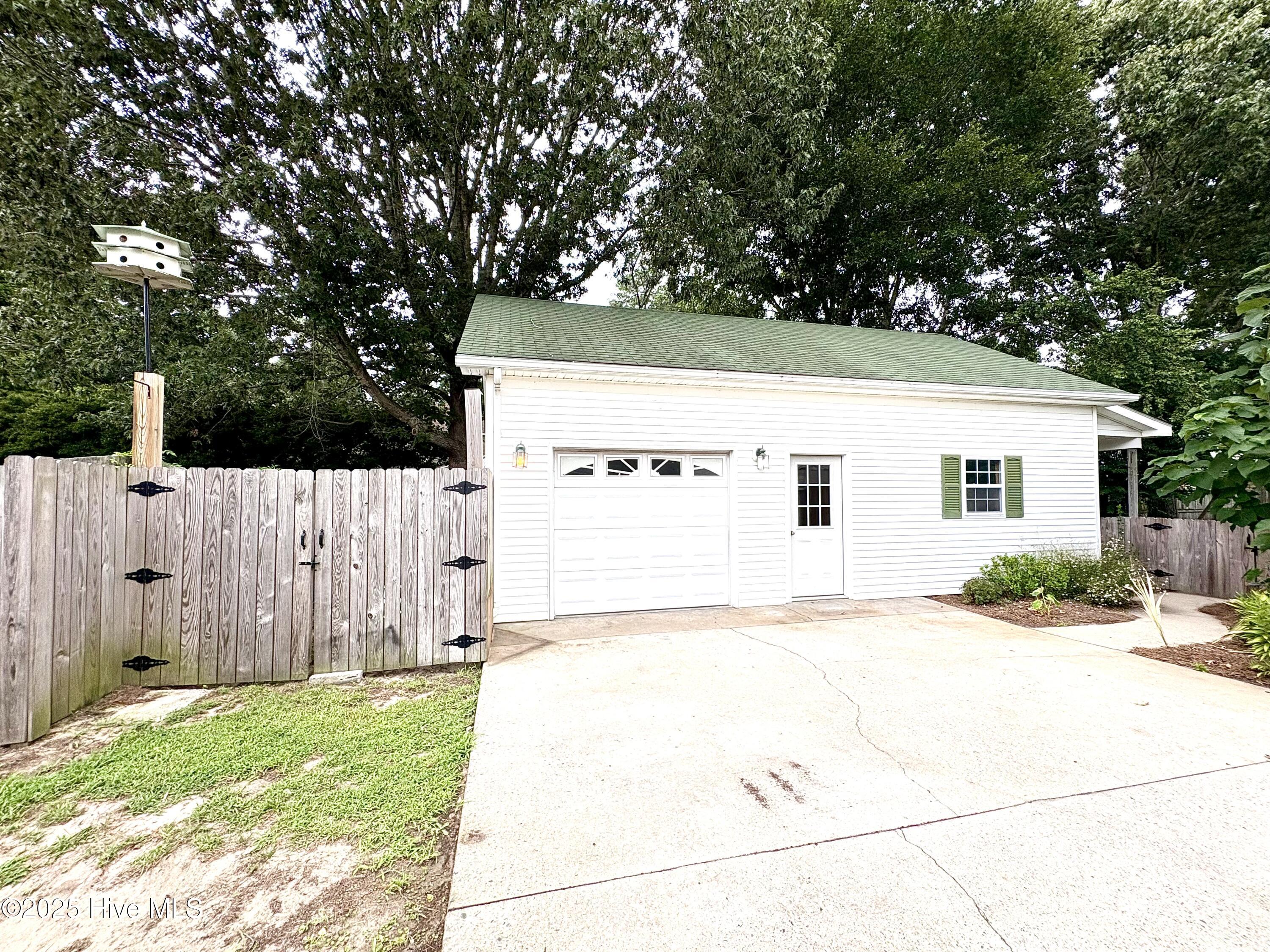 114 Vineyard Drive