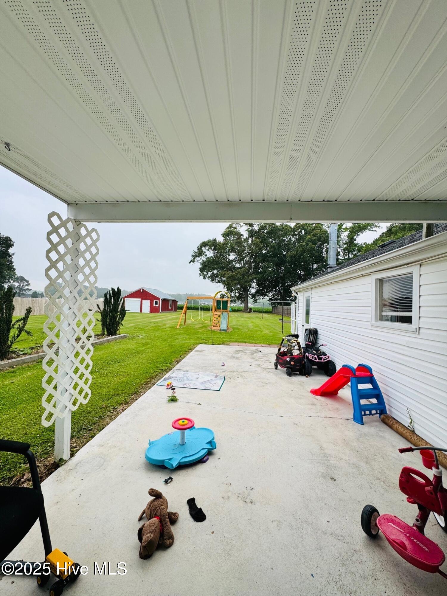 1061 Northside Road, 1